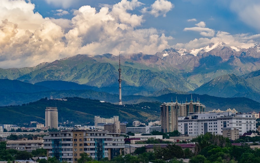 Independence Monument & City