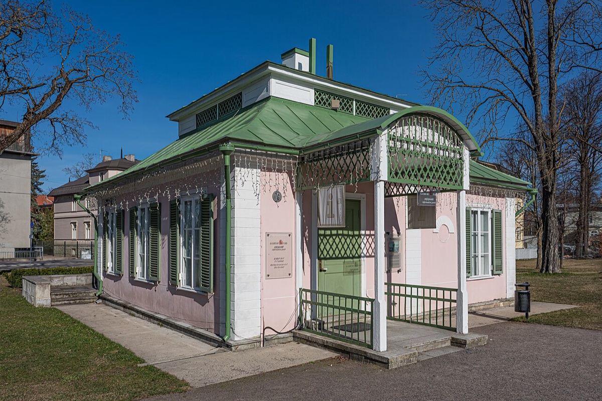 Kadriorg Palace and Park
