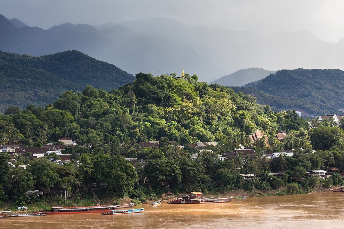 Mount Phou Si