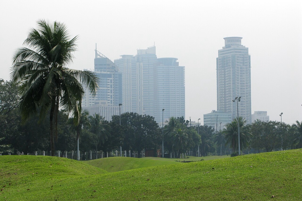Rizal Park (Luneta Park)