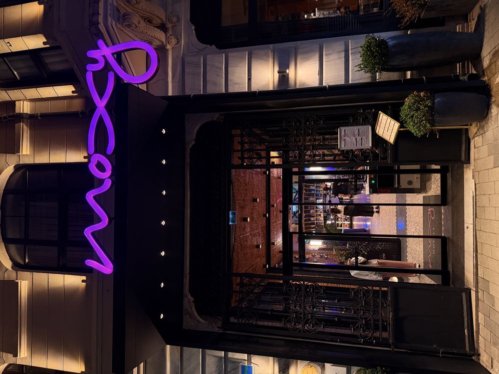 Moxy Istanbul Taksim